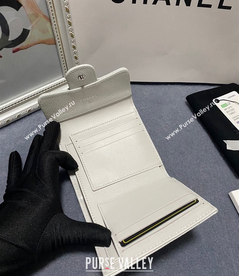 Chanel Classic Small Flap Wallet AP0231 in Grained Calfskin White/Silver (keke-23101106)