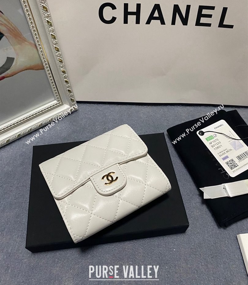 Chanel Classic Small Flap Wallet AP0231 in Lambskin White/Gold (keke-23101011)