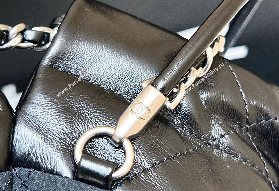 Chanel Shiny Calfskin CHANEL 22 Mini Handbag AS3980 Black/Silver 2023 (ORIGINAL QUALITY) (shunyang-23101002)
