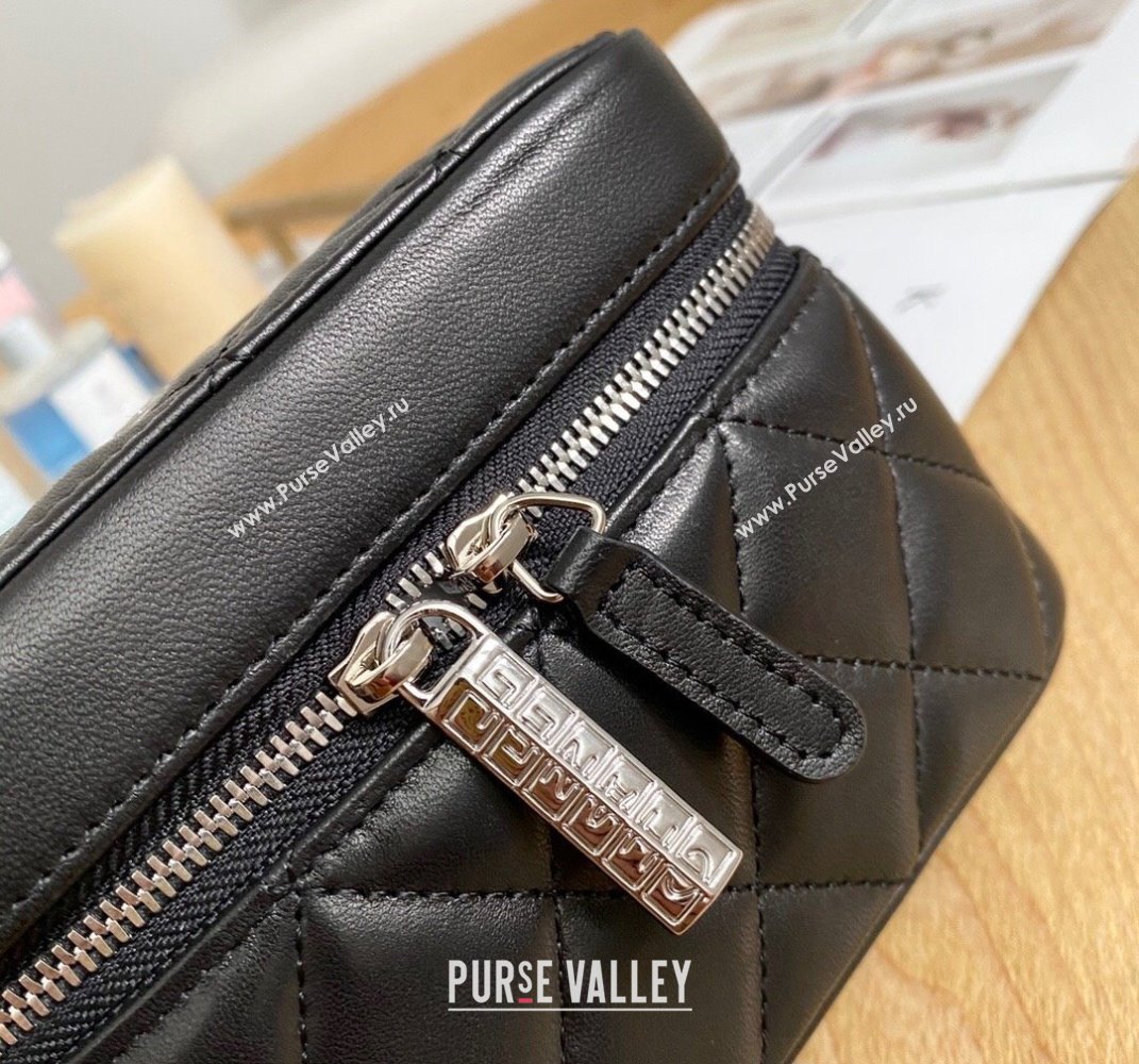 Chanel Cosmetic Case Bag 31107 in Lambskin Black (yingfeng-23101205)