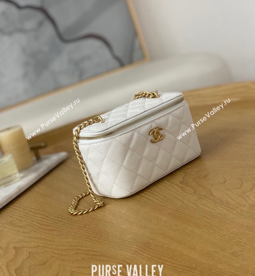 Chanel Small Sweet Heart Vanity Case Bag 81247 in Grained Calfskin White (yingfeng-23101102)