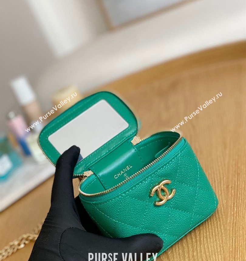 Chanel Mini Sweet Heart Vanity Case Bag 81246 in Grained Calfskin Green (yingfeng-23101118)