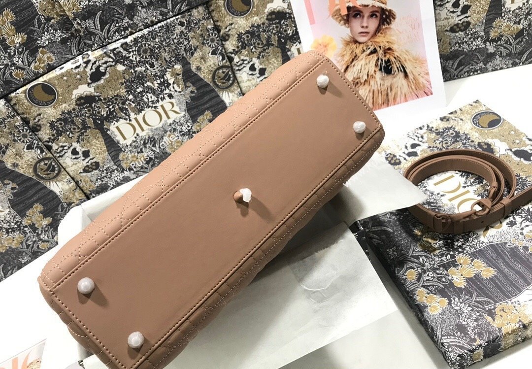 Dior Large Lady Dior Bag in Nude Ultramatte Cannage Calfskin (xinyidai-23101410)