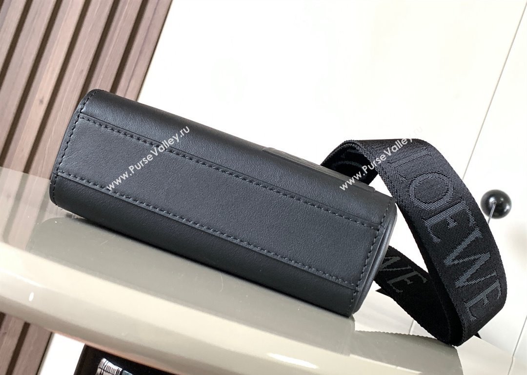 Loewe Mini Camera Crossbody bag in satin calfskin Black (xinyidai-23101421)