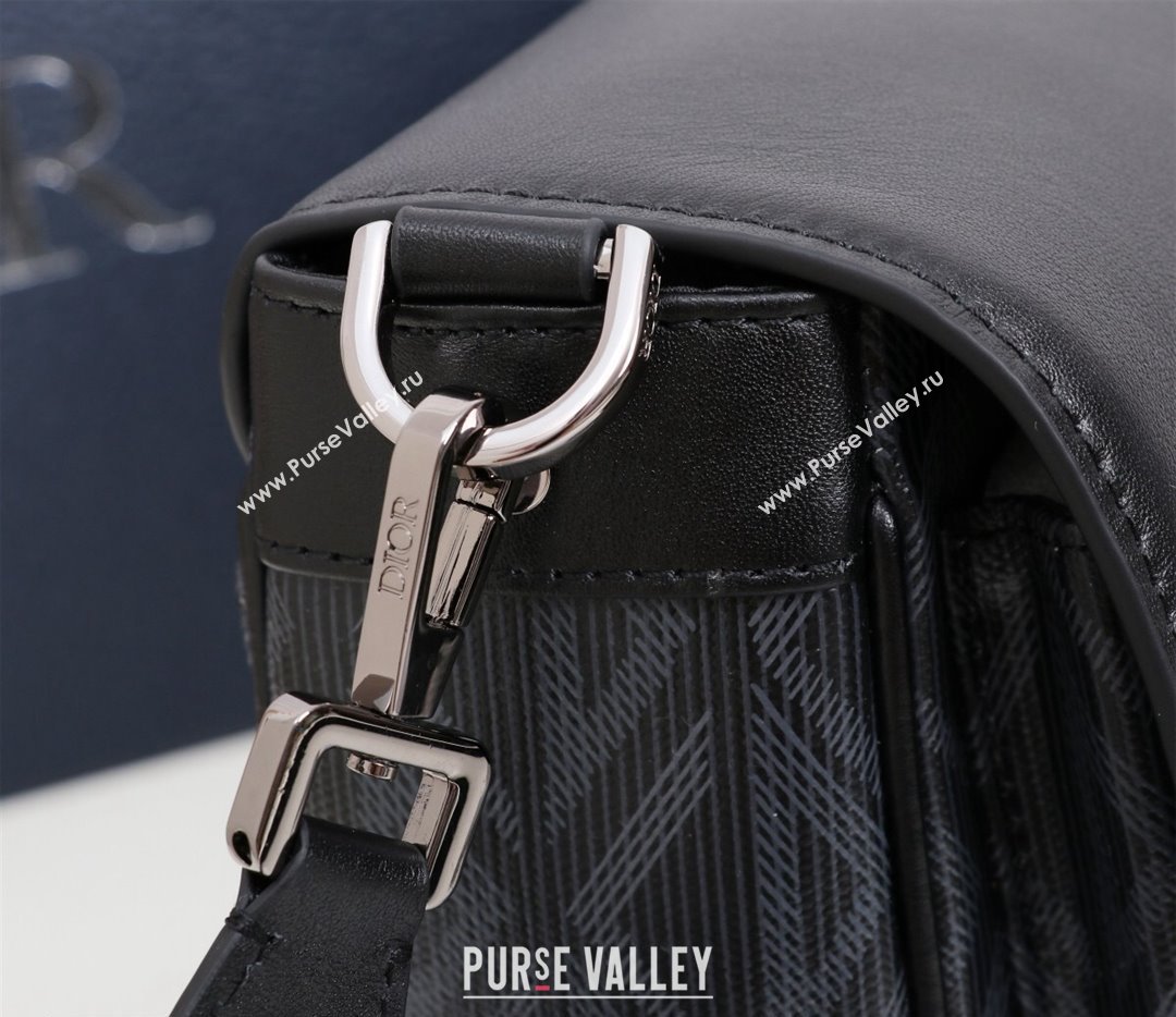 Dior Hit The Road Bag with Strap in Black CD Diamond Canvas (ziyin-23101344)