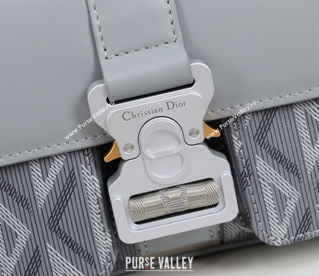 Dior Hit The Road Bag with Strap in Gray CD Diamond Canvas (ziyin-23101345)