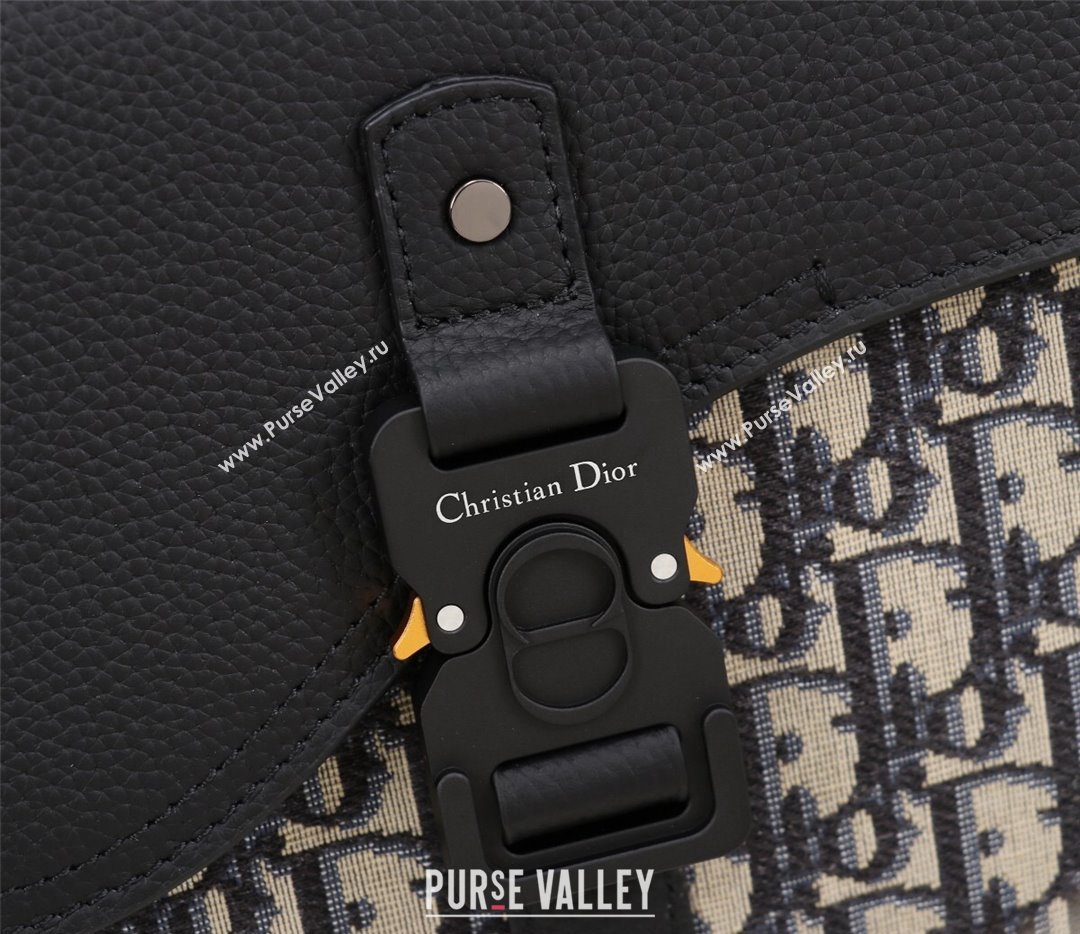 Dior Saddle A5 Pouch Bag in Beige and Black Dior Oblique Jacquard and Black Grained Calfskin (ziyin-23101342)