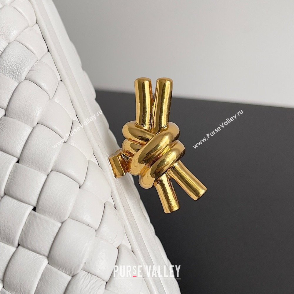 Bottega Veneta Padded Intreccio leather Knot Minaudiere clutch Bag White 2023 (misu-23110137)