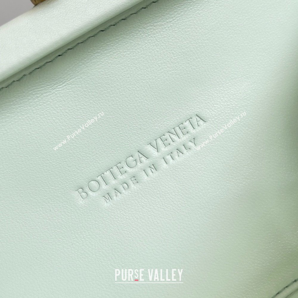 Bottega Veneta Knotted Intreccio leather Knot Minaudiere clutch Bag GLACIER 2023 (misu-23110143)