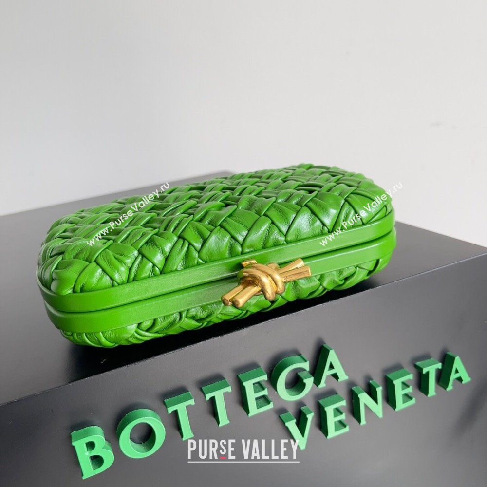 Bottega Veneta Foulard Intreccio leather Knot Minaudiere clutch Bag Green 02 2023 (misu-23110125)