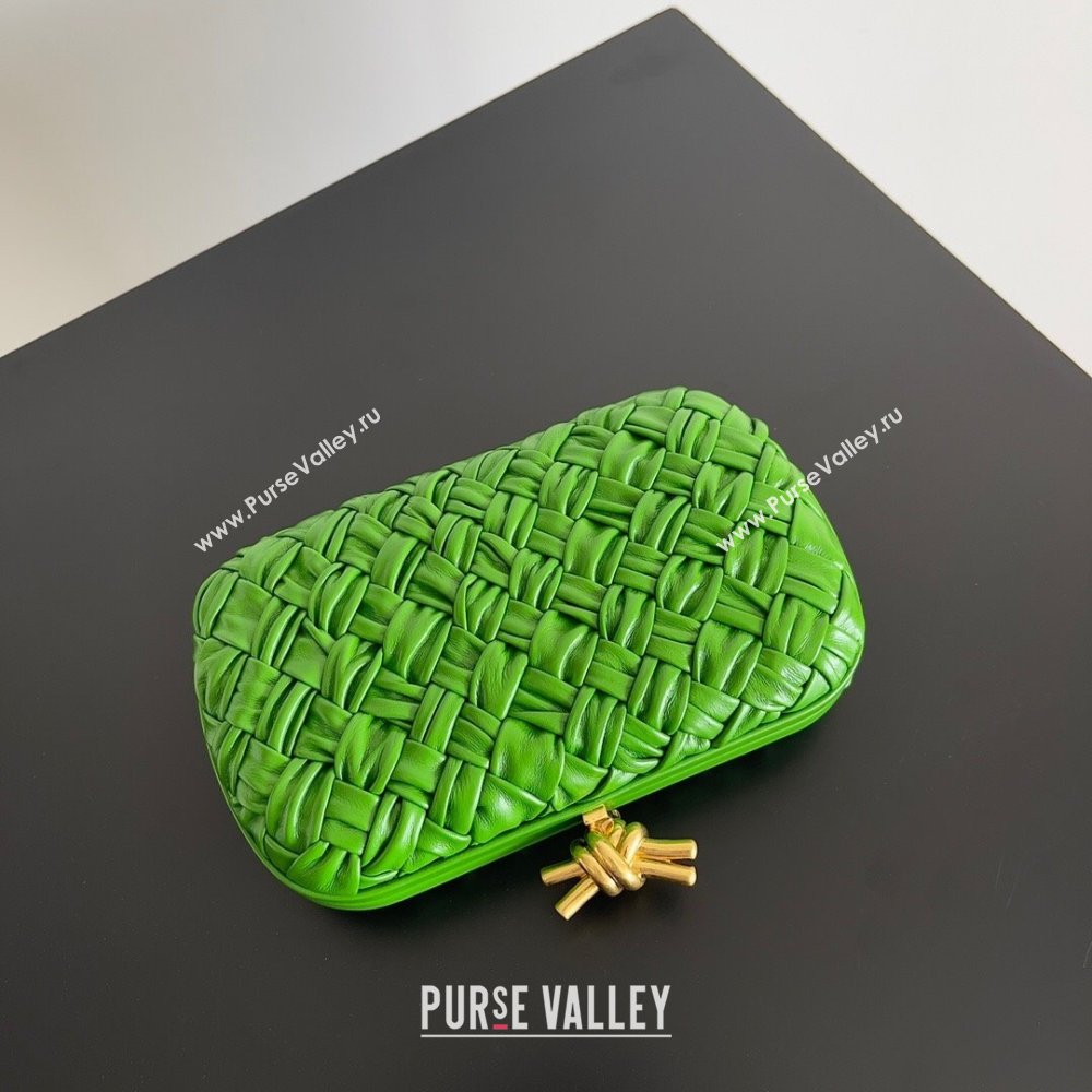 Bottega Veneta Foulard Intreccio leather Knot Minaudiere clutch Bag Green 02 2023 (misu-23110125)