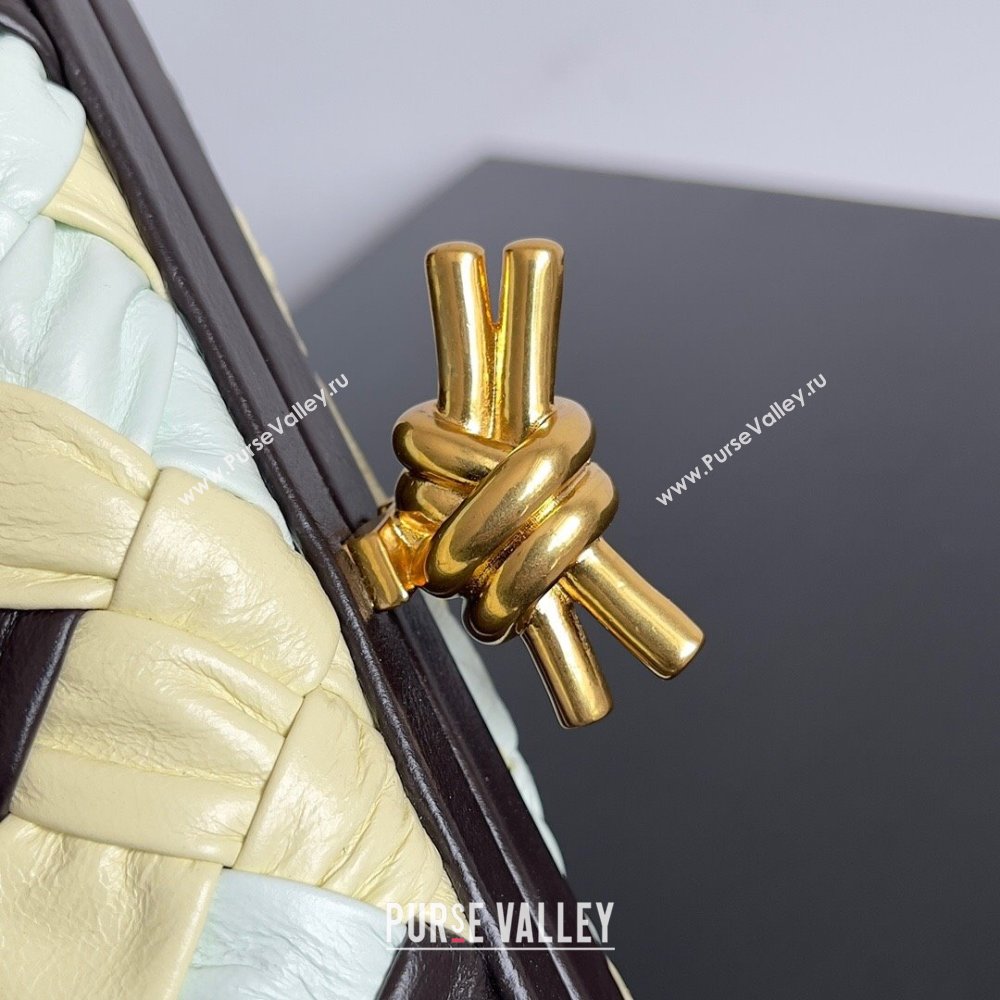 Bottega Veneta Foulard Intreccio leather Knot Minaudiere clutch Bag GLACIER / ICE CREAM / FONDANT 2023 (misu-23110141)