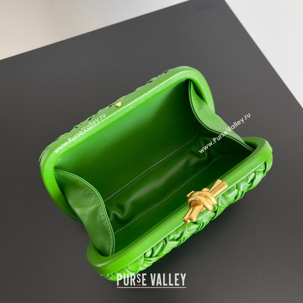 Bottega Veneta Foulard Intreccio leather Knot Minaudiere clutch Bag Green 02 2023 (misu-23110125)