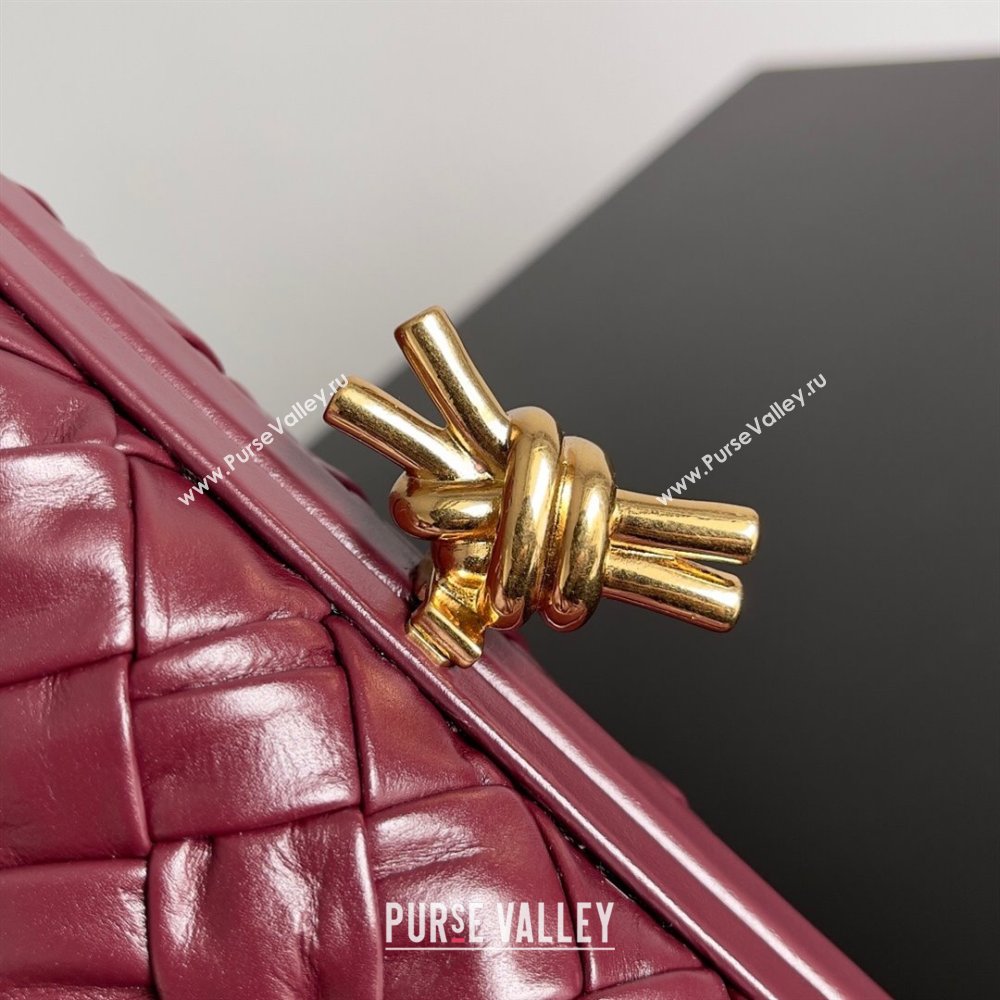 Bottega Veneta Foulard Intreccio leather Knot Minaudiere clutch Bag Burgundy 2023 (misu-23110128)