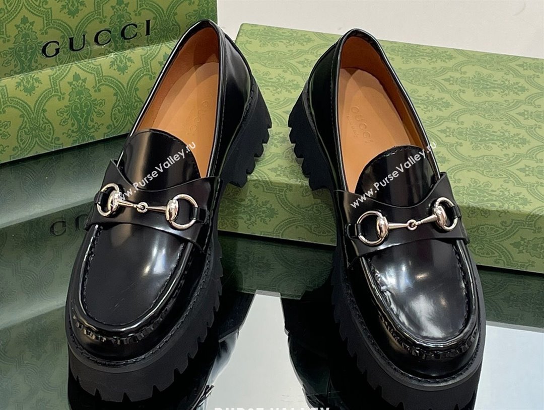 Gucci Womens loafer with Horsebit 764211 in Leather Black 2023 (modeng-23110901)