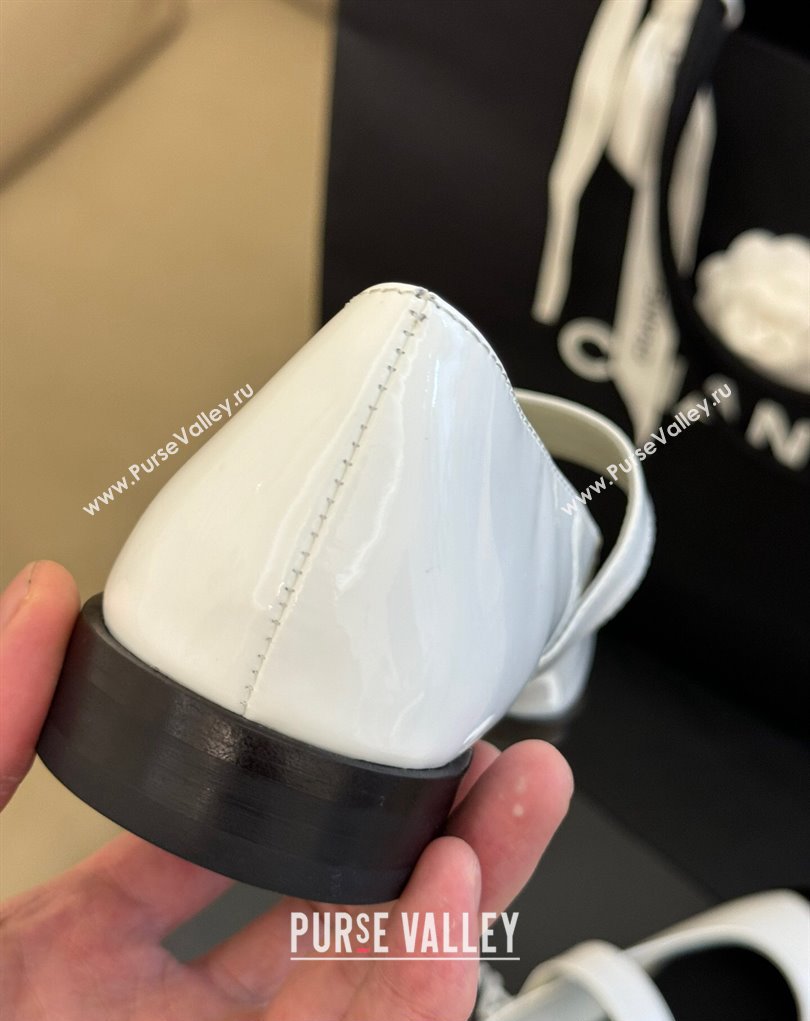 Chanel Patent Calfskin Mary Janes G45280 White/Black 2023 (kaola-23111102)