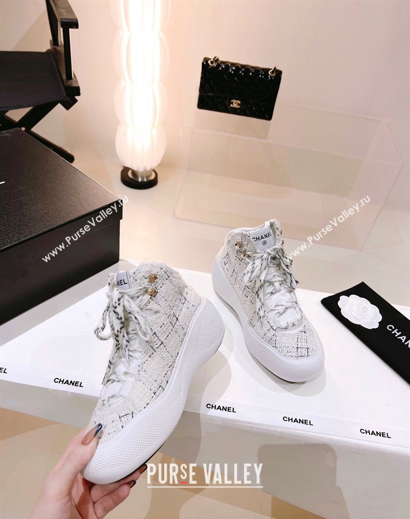 Chanel Calfskin Coco Neige Sneakers G45337 02 2023 (upin-23111402)