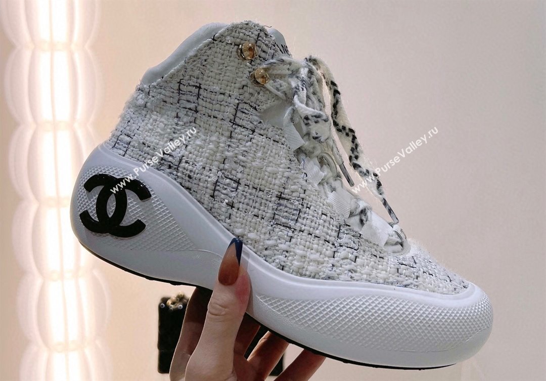 Chanel Calfskin Coco Neige Sneakers G45337 02 2023 (upin-23111402)