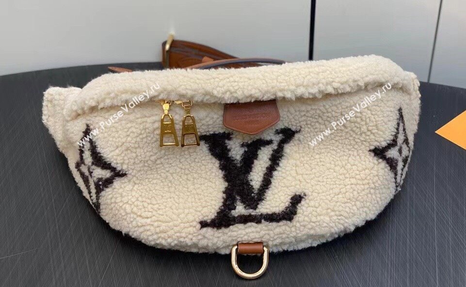 Louis Vuitton Shearling LV Ski Bumbag Bag M23715 Cream/Brown 2023 (kiki-23111329)