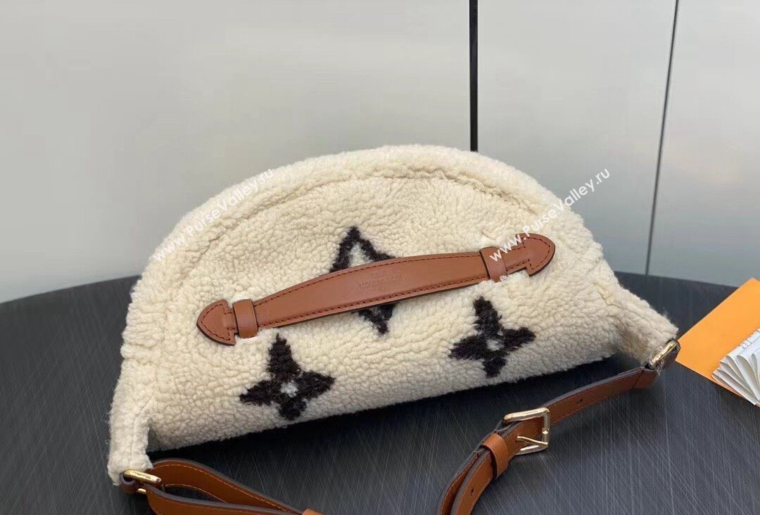 Louis Vuitton Shearling LV Ski Bumbag Bag M23715 Cream/Brown 2023 (kiki-23111329)