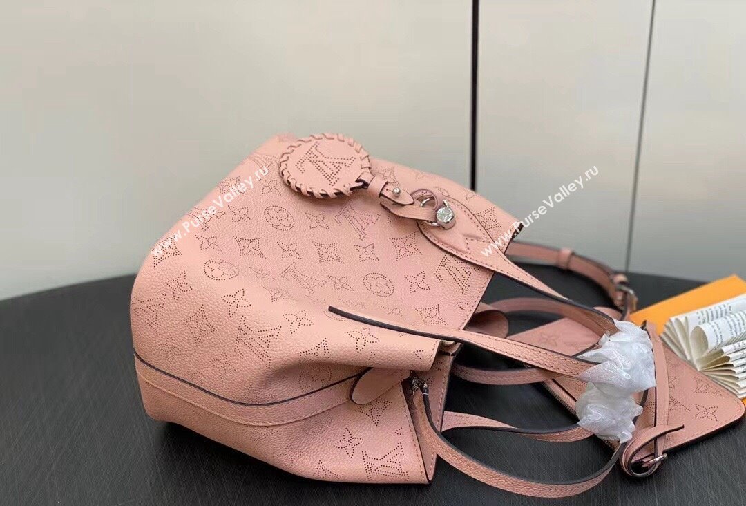 Louis Vuitton Mahina perforated calfskin leather Blossom PM Bag M23196 Rose Jasmin 2023 (kiki-23111343)