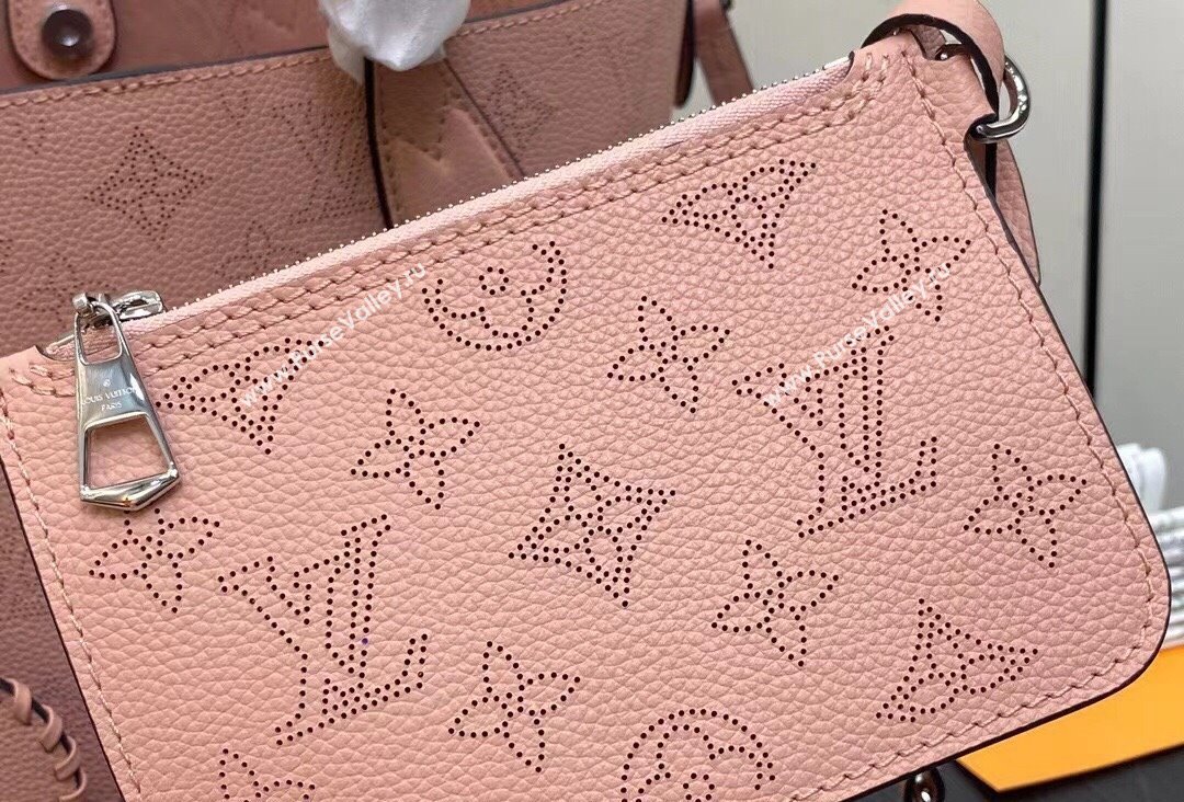Louis Vuitton Mahina perforated calfskin leather Blossom PM Bag M23196 Rose Jasmin 2023 (kiki-23111343)