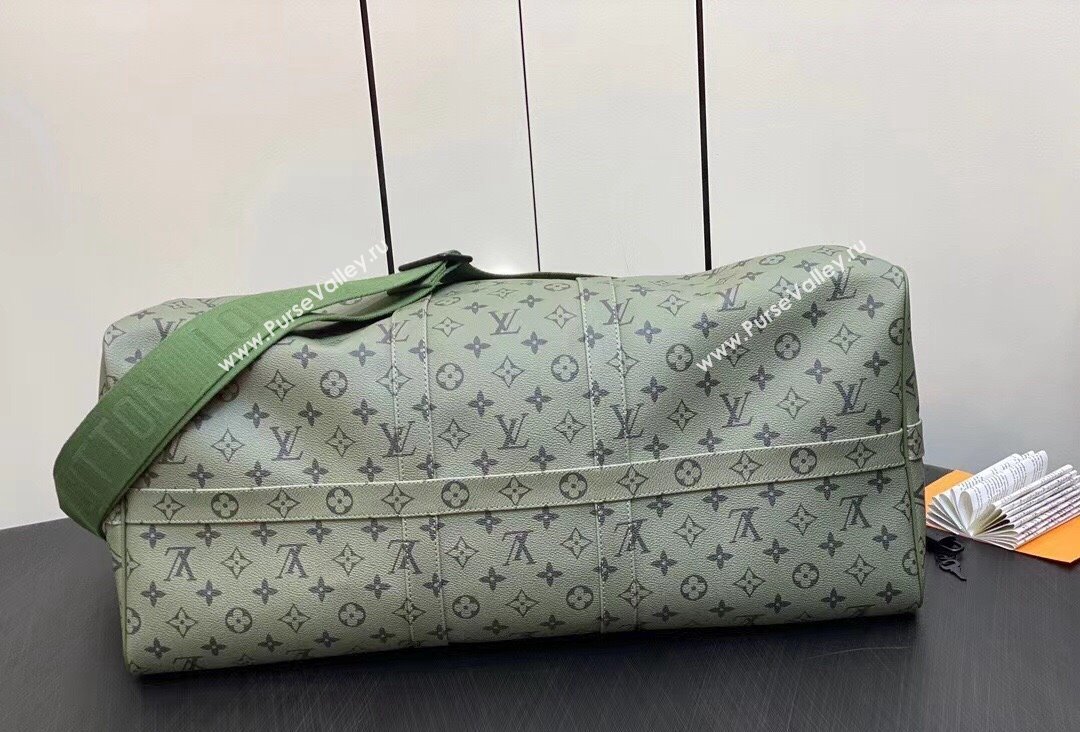 Louis Vuitton Monogram Canvas Keepall Bandoulière 55 Bag M23963 Khaki Green/Vermillion Red 2023 (kiki-23111318)