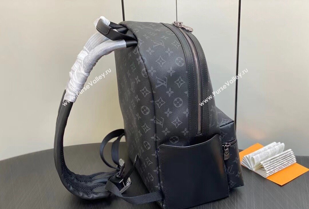 Louis Vuitton Monogram Eclipse Canvas Discovery Backpack PM Bag M22558 2023 (kiki-23111320)