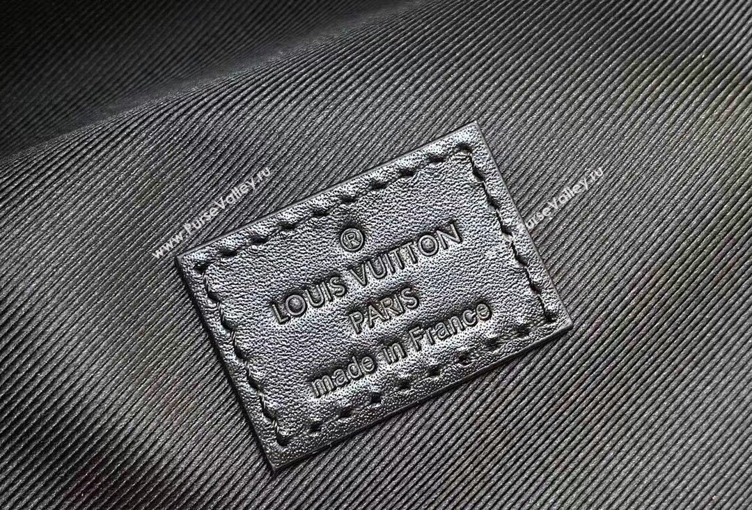 Louis Vuitton Monogram Eclipse Canvas Discovery Backpack PM Bag M22558 2023 (kiki-23111320)