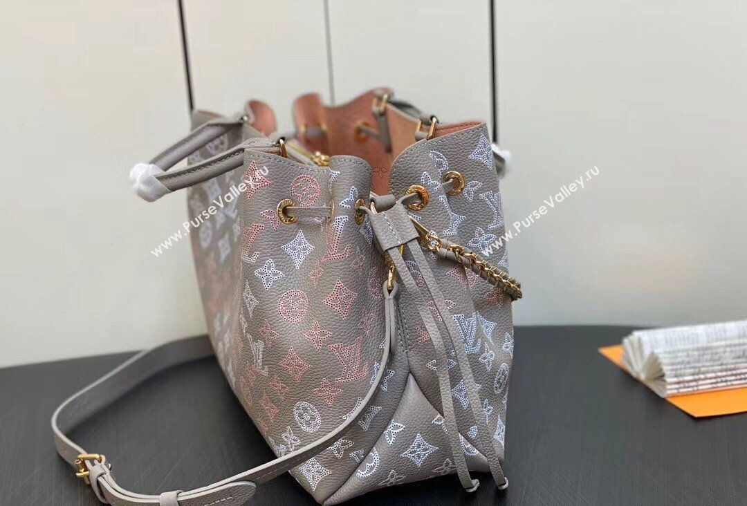 Louis Vuitton Mahina perforated calfskin leather Bella Tote Bag M23395 Flight Mode Gray 2023 (kiki-23111350)