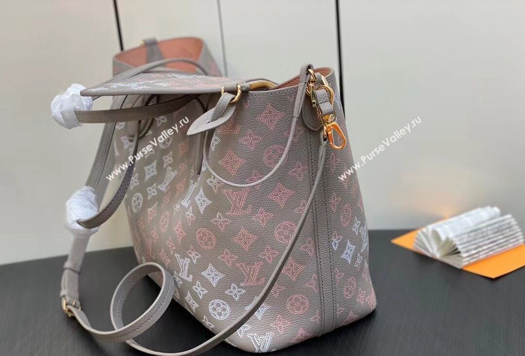 Louis Vuitton Mahina perforated calfskin leather Blossom MM Bag M23387 Flight Mode Gray 2023 (kiki-23111346)
