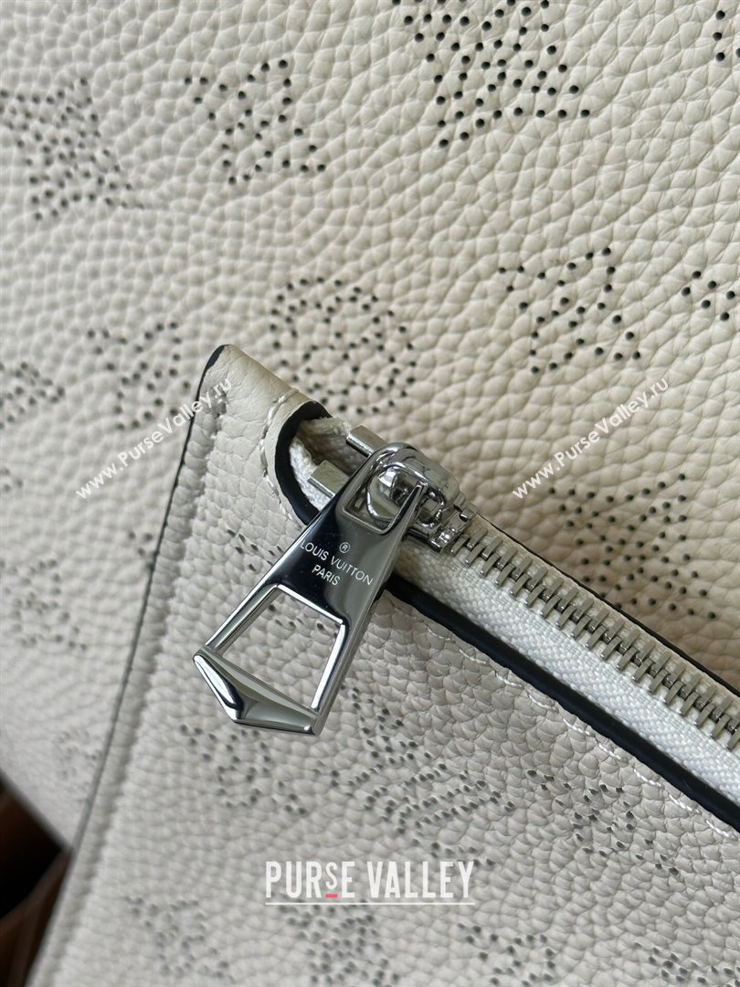 Louis Vuitton Mahina perforated calfskin leather Blossom MM Bag M21850 White 2023 (kiki-23111348)