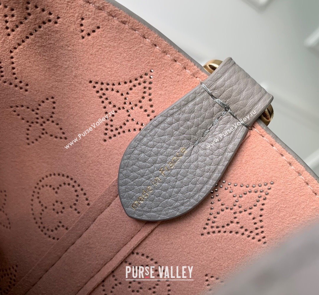 Louis Vuitton Mahina perforated calfskin leather Blossom PM Bag M23758 Flight Mode Gray 2023 (kiki-23111344)