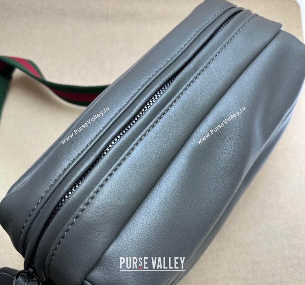 Gucci Shoulder bag with tonal Double G 725696 Leather Gray 2023 (dlh-23111507)