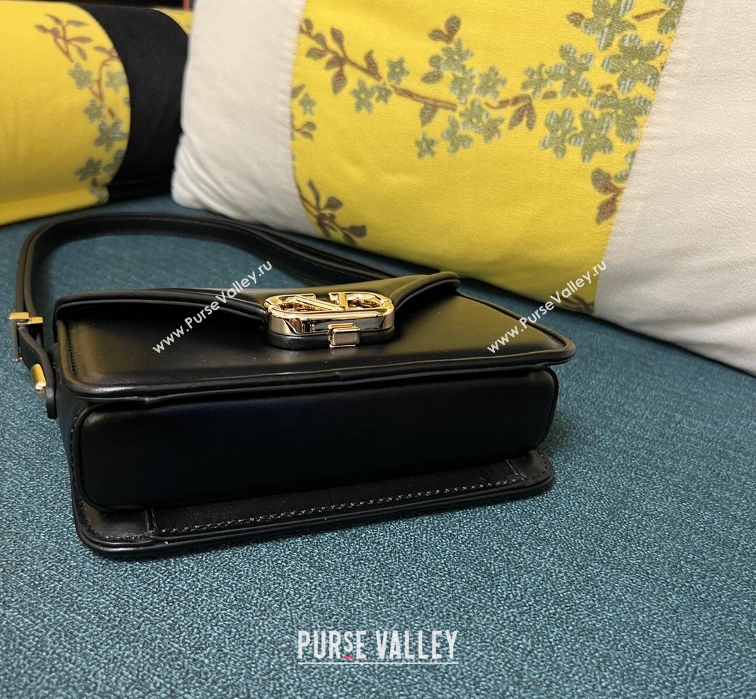 Valentino shoulder Letter Small Bag in smooth calfskin Black 2023 (xinyidai-23111721)
