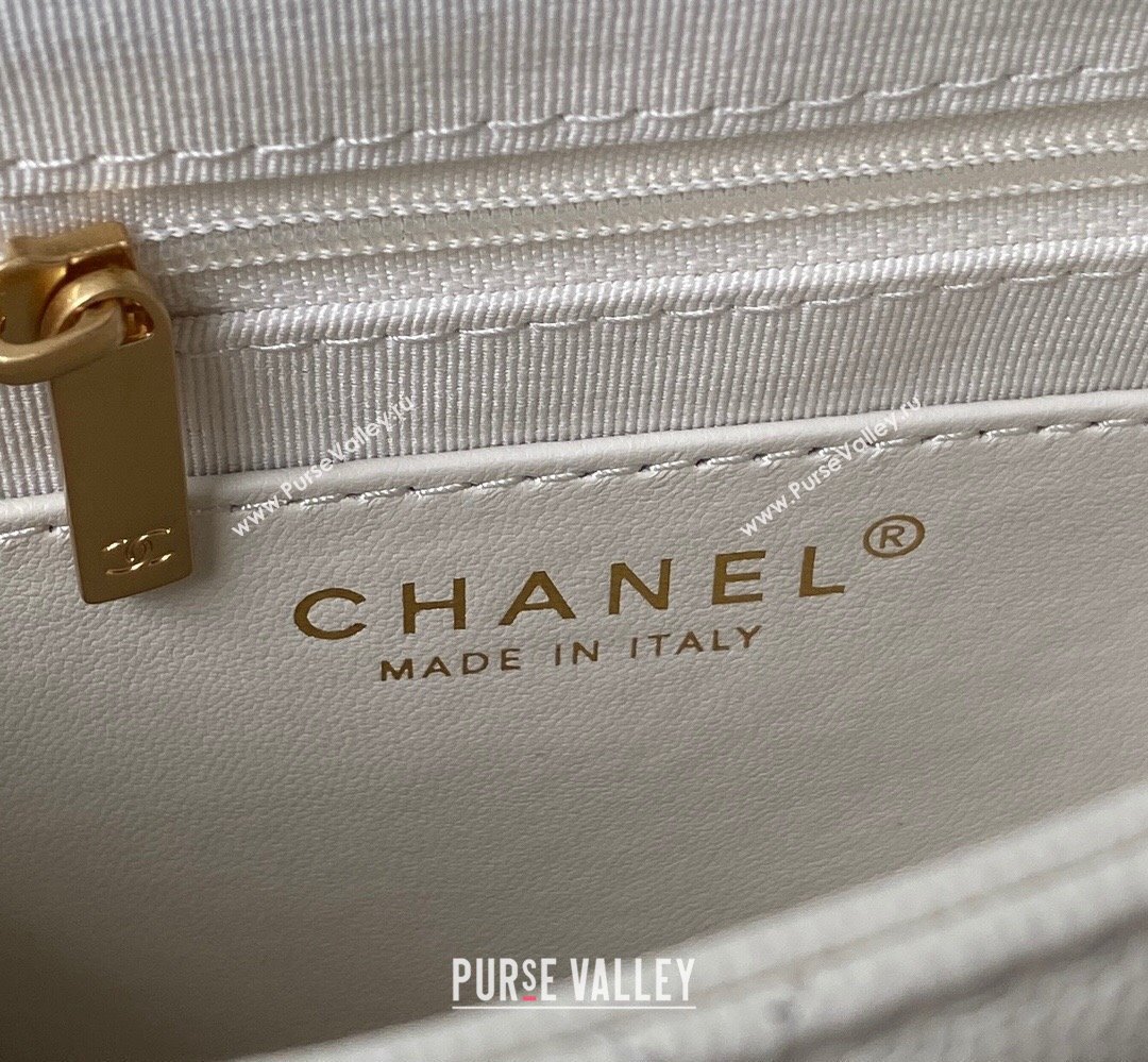 Chanel Grained Calfskin & Gold-Tone Metal Chain Backpack Bag AS4490 White 2023 (jiyuan-23111629)
