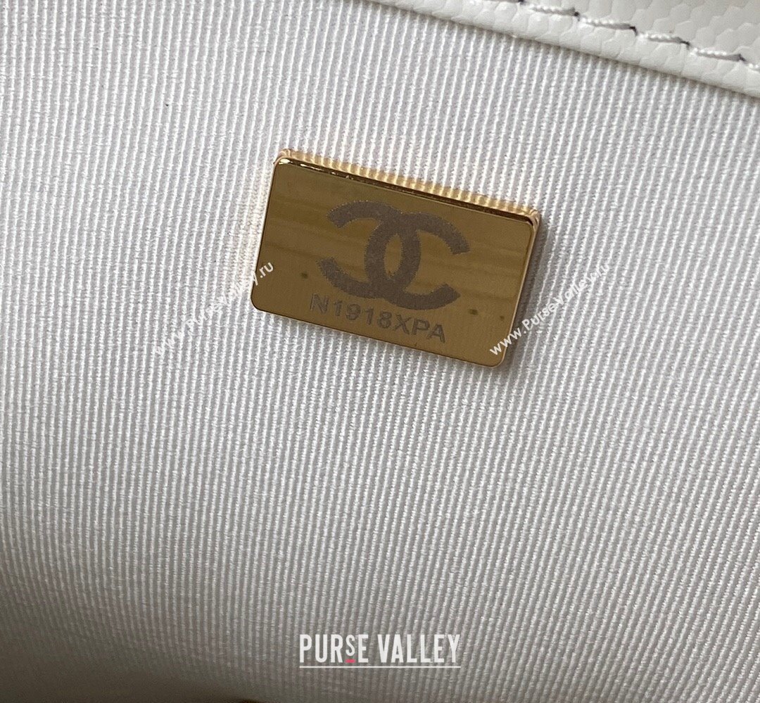 Chanel Grained Calfskin & Gold-Tone Metal Chain Backpack Bag AS4490 White 2023 (jiyuan-23111629)