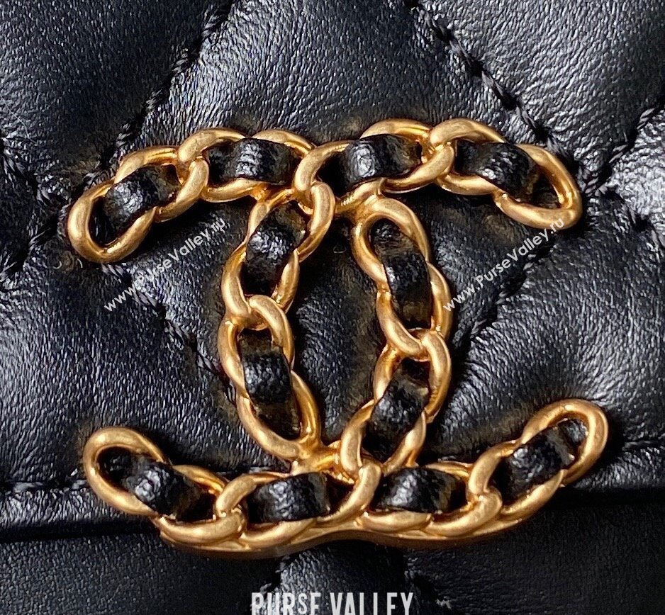 Chanel Crinkled Calfskin Clutch with Chain Bag AP3570 Black 2023 (jiyuan-23111719)