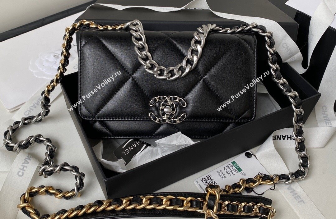 Chanel 19 Shiny Lambskin Wallet On Chain WOC Bag AP3267 Black/Silver 2023 (jiyuan-23111724)