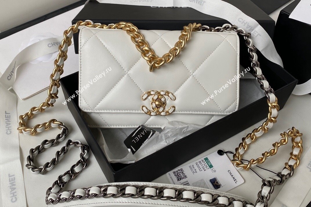 Chanel 19 Shiny Lambskin Wallet On Chain WOC Bag AP3267 White/Gold 2023 (jiyuan-23111725)