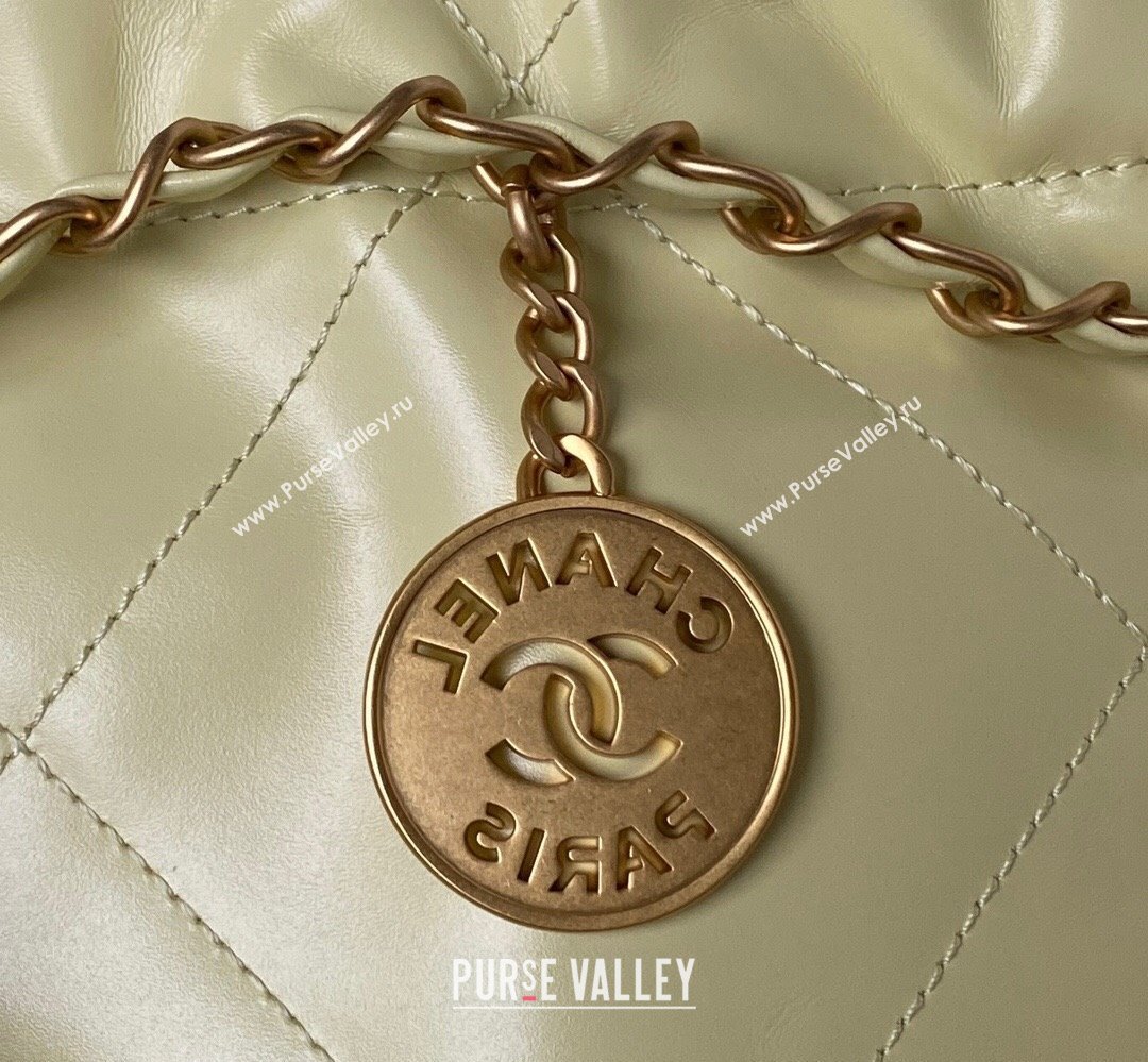 Chanel Shiny Calfskin CHANEL 22 East West Shopping Bag AS4486 Yellow 2023 (jiyuan-23111609)