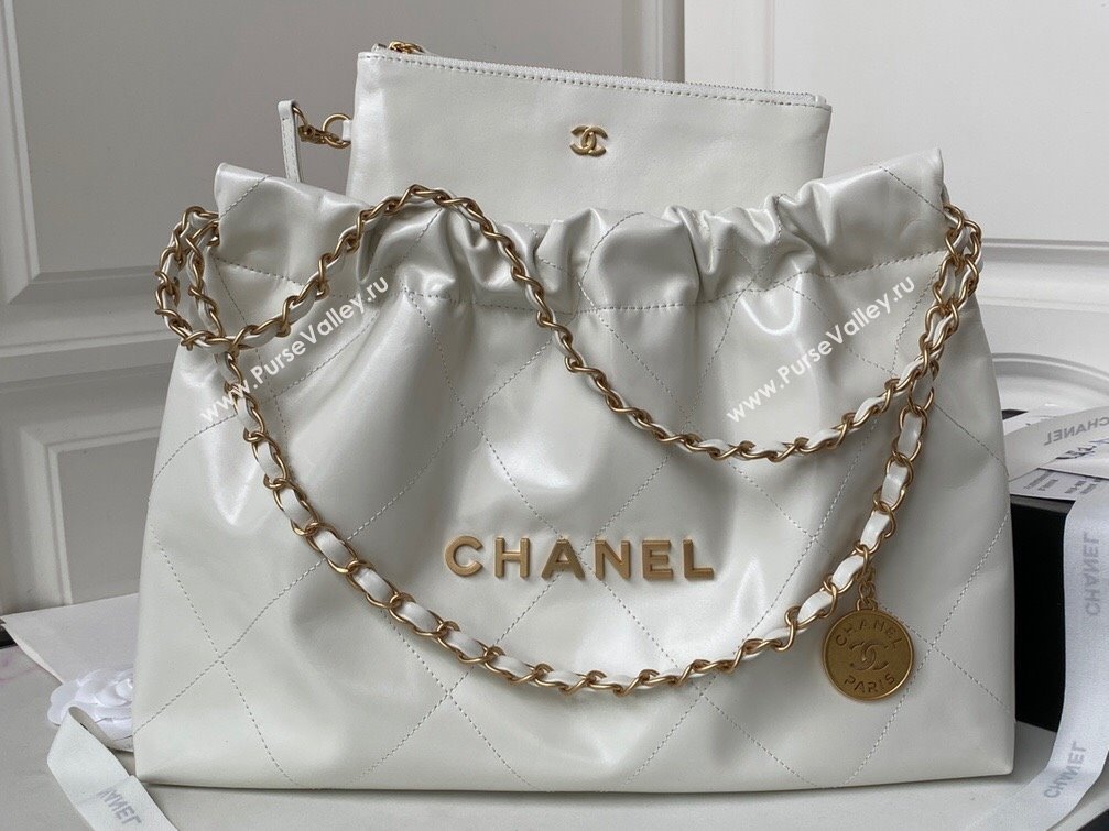Chanel Shiny Calfskin CHANEL 22 East West Shopping Bag AS4486 White 2023 (jiyuan-23111607)