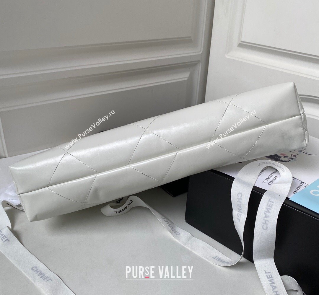 Chanel Shiny Calfskin CHANEL 22 East West Shopping Bag AS4486 White 2023 (jiyuan-23111607)