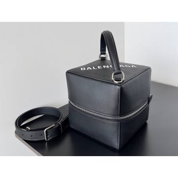 Balenciaga Small 4x4 Leather Top Handle Bag In Black 2023 (jiche-23112031)
