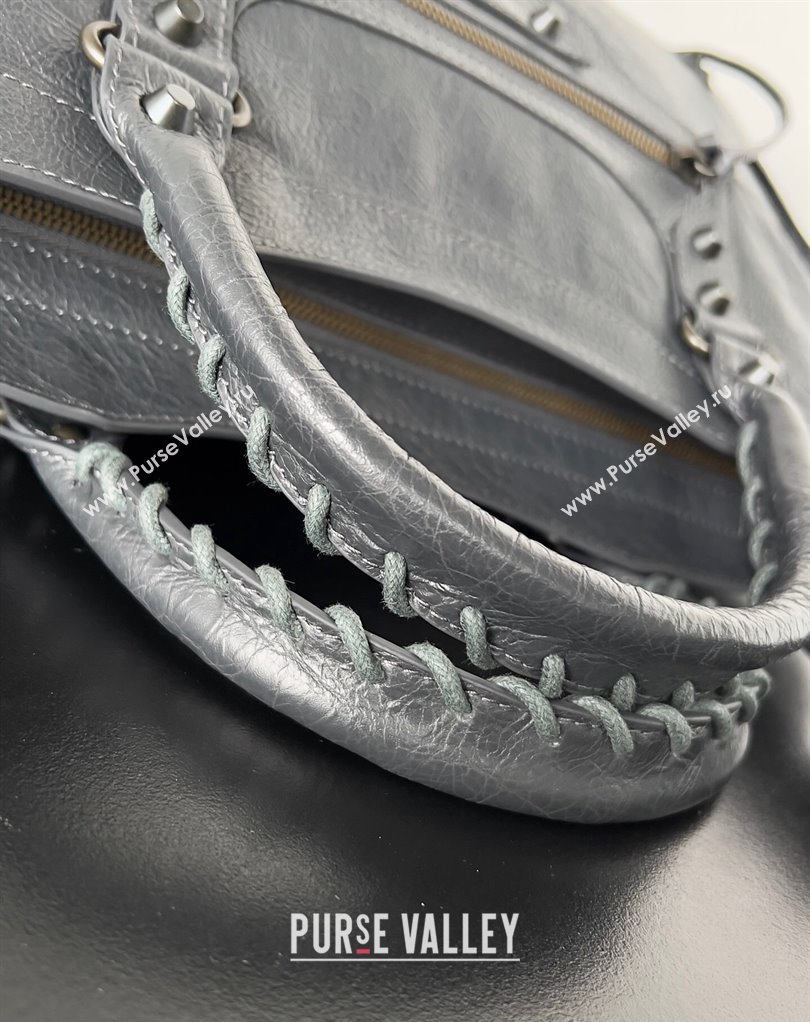 Balenciaga Classic City Large Handbag in Arena Lambskin Gray (jiche-23111813)