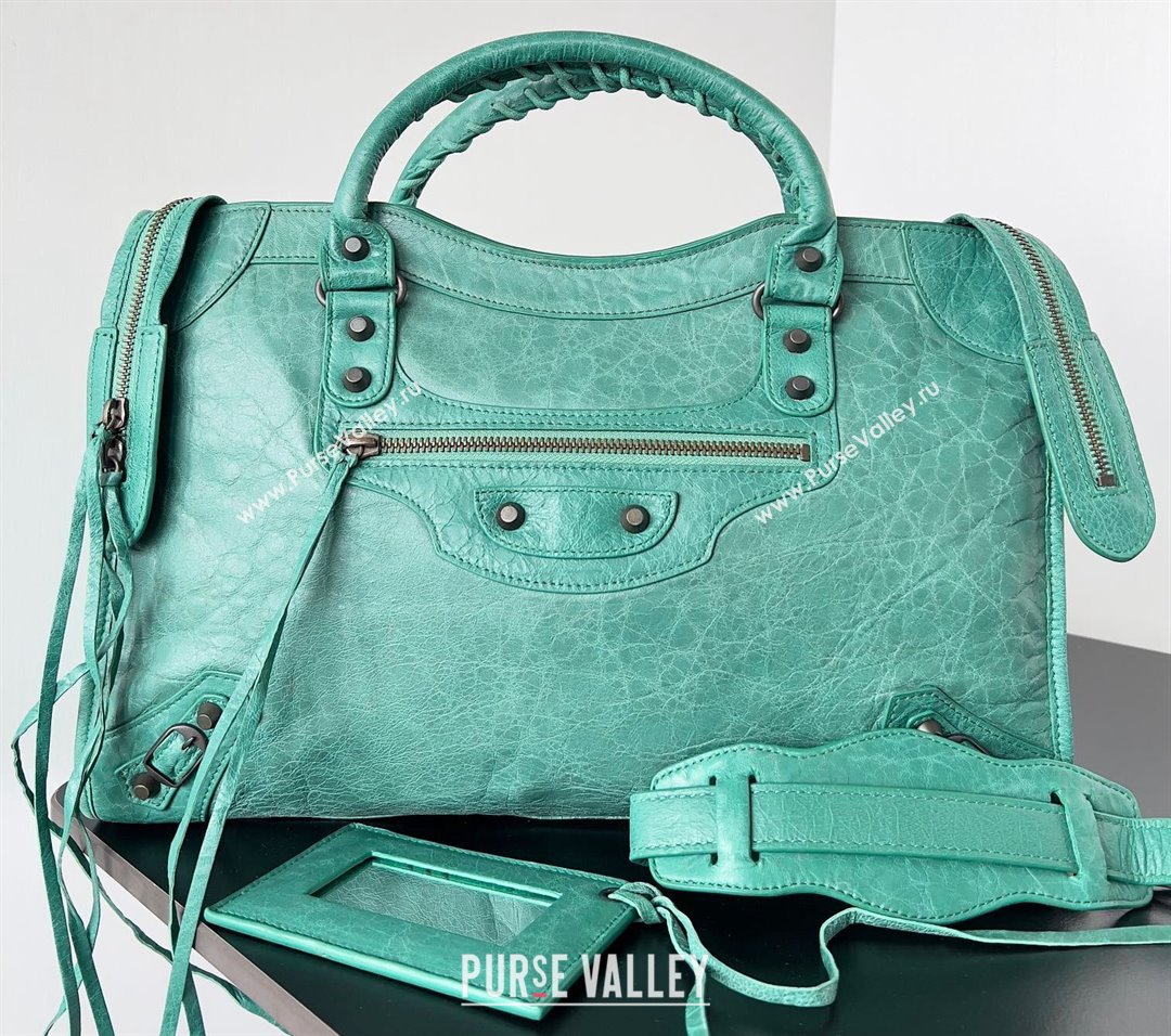 Balenciaga Classic City Large Handbag in Arena Lambskin Green (jiche-23111824)