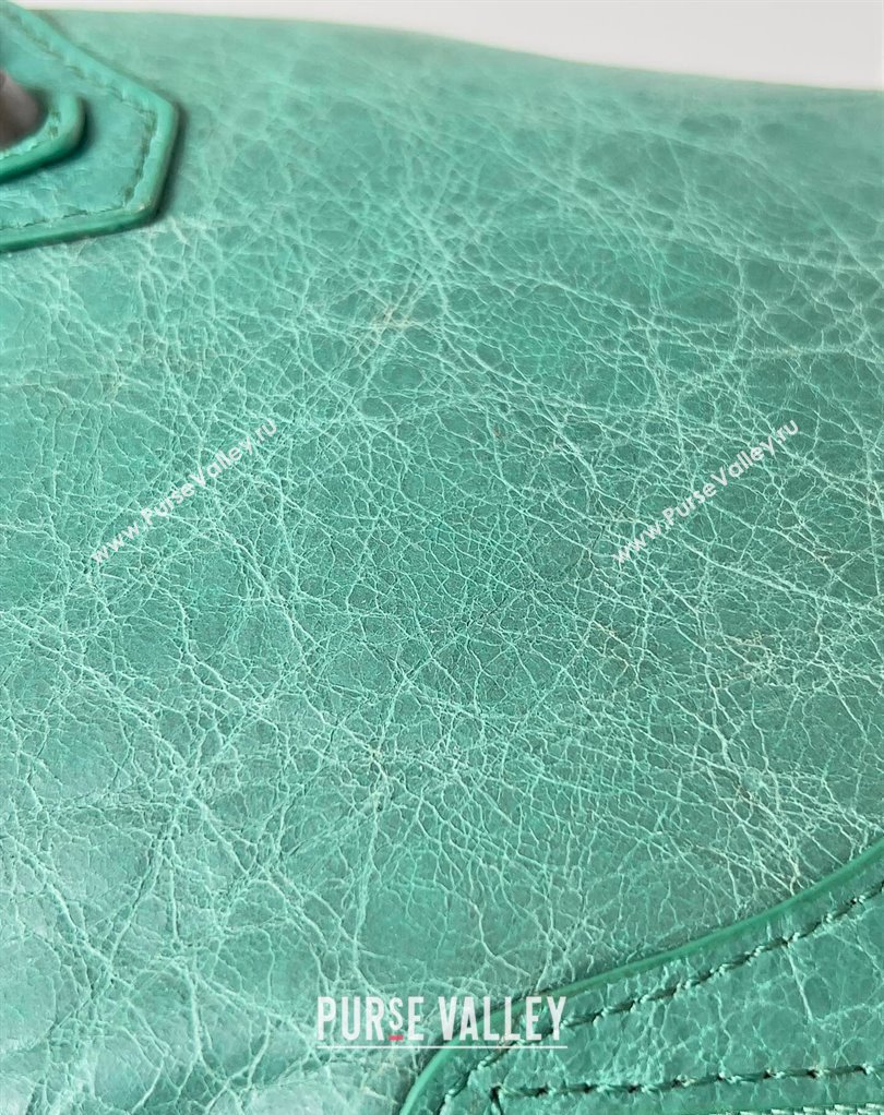 Balenciaga Classic City Large Handbag in Arena Lambskin Green (jiche-23111824)