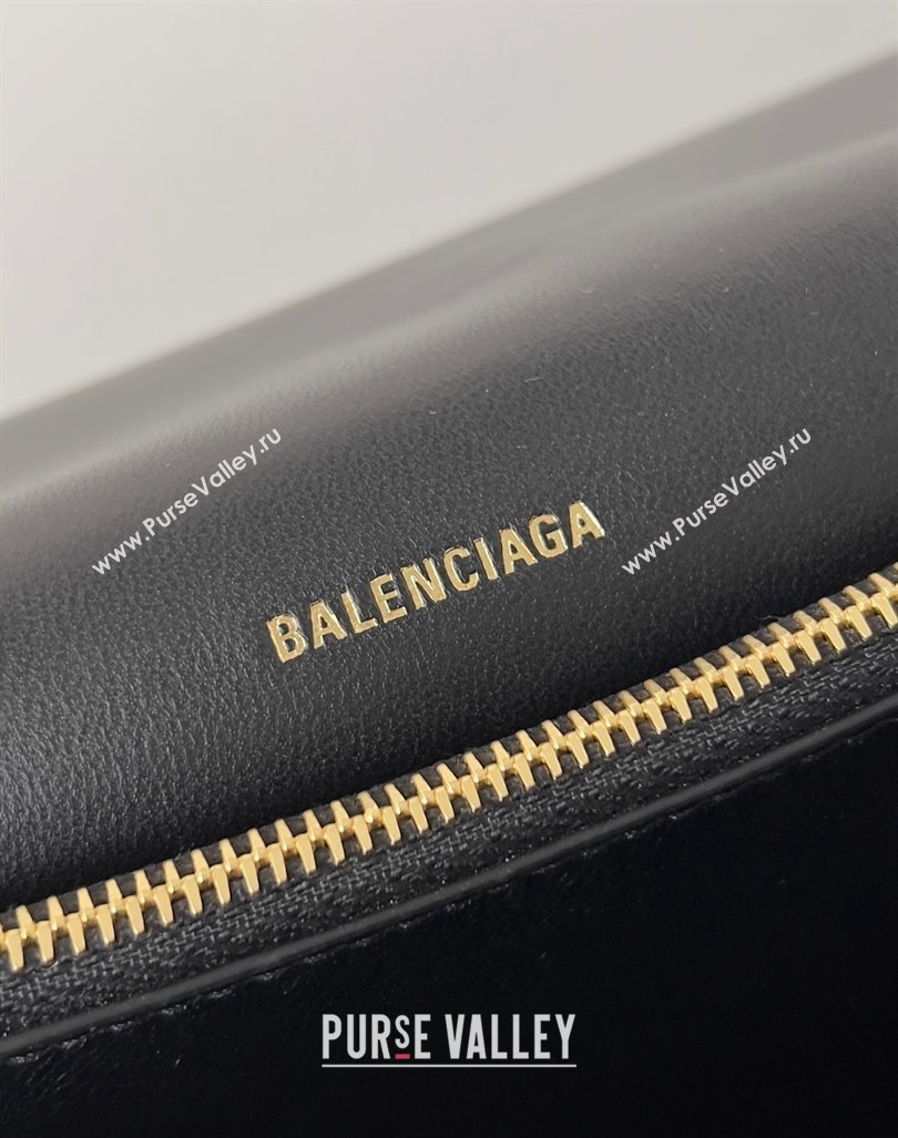 Balenciaga Crush Medium Sling Bag in paper calfskin Black/Gold 2023 (jiche-23112025)