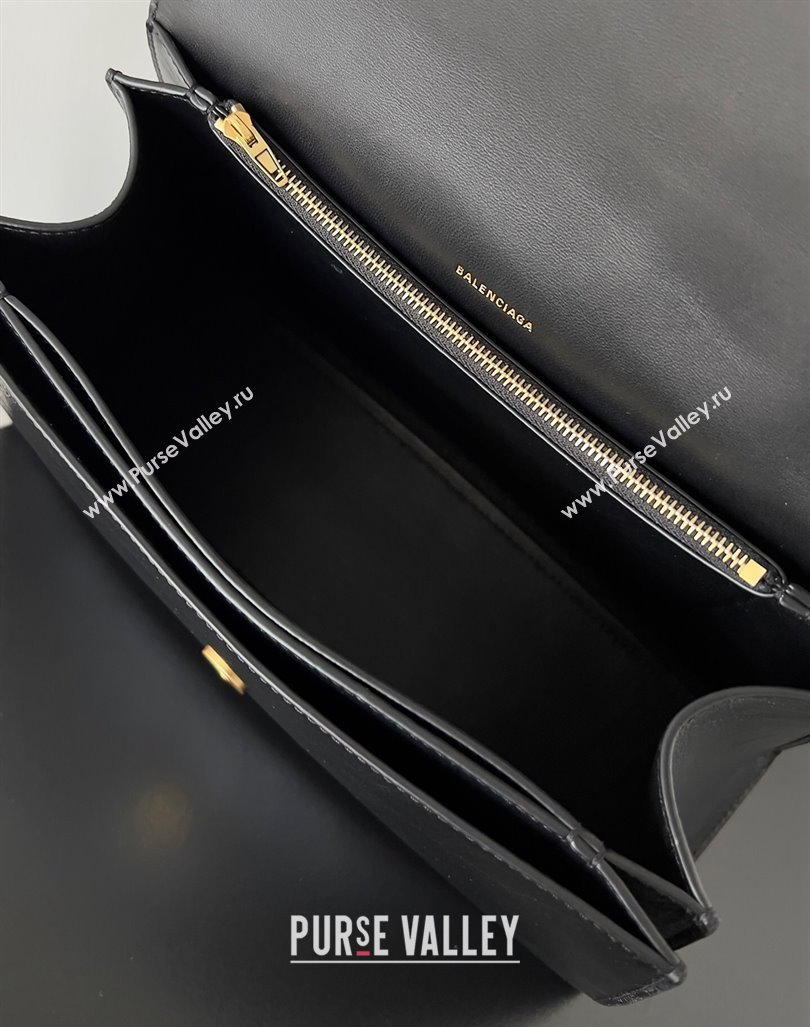 Balenciaga Crush Medium Sling Bag in paper calfskin Black/Gold 2023 (jiche-23112025)