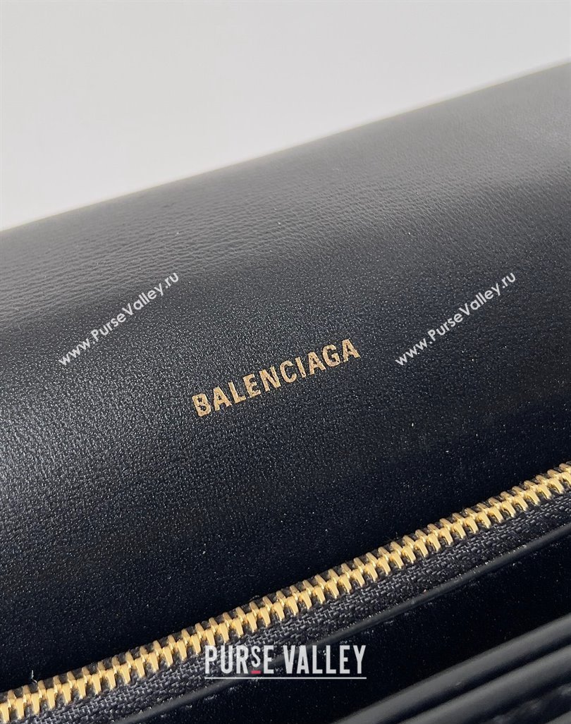 Balenciaga Crush Large Sling Bag in paper calfskin Black/Gold 2023 (jiche-23112023)